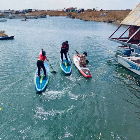 SUP demo and activity, start line for the girls competition