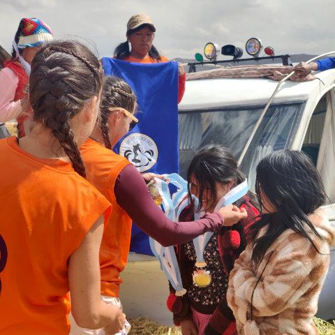 Local Uros school SUP competition, medal ceremony